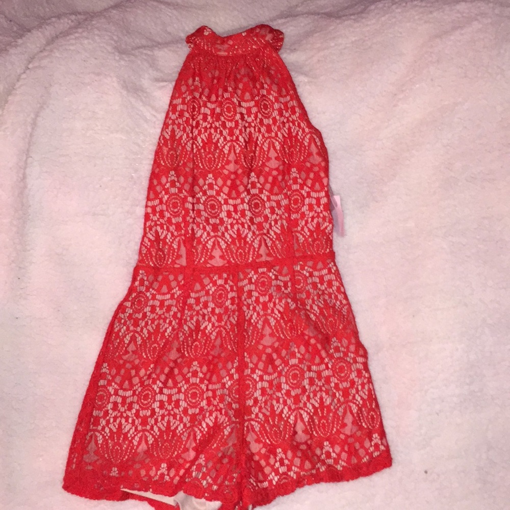 NEVER WORN NWT romper!!😍